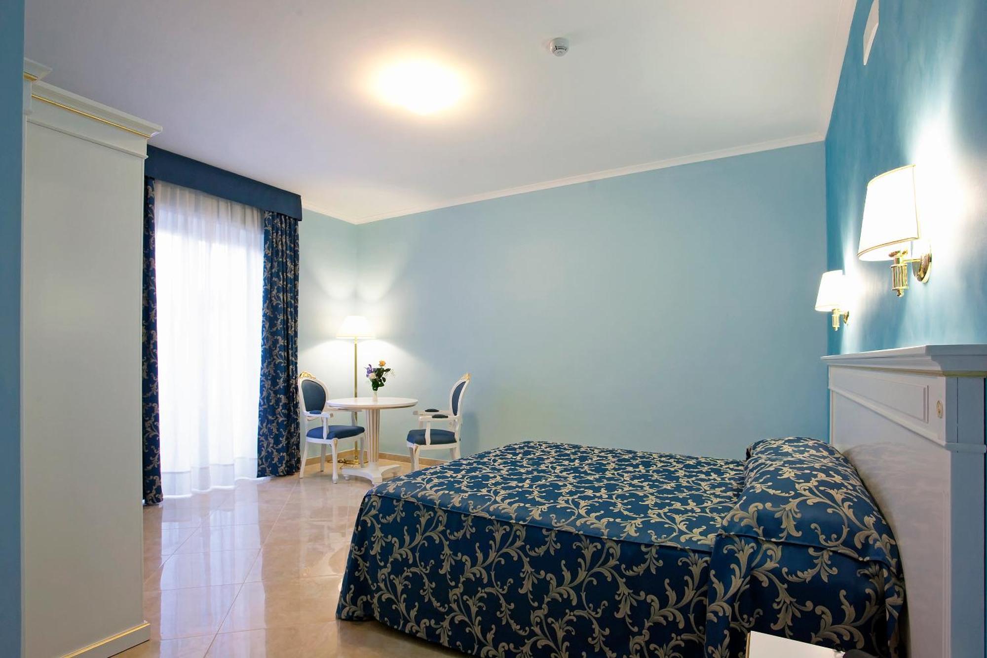 Hotel Aquila Aprilia Pokoj fotografie