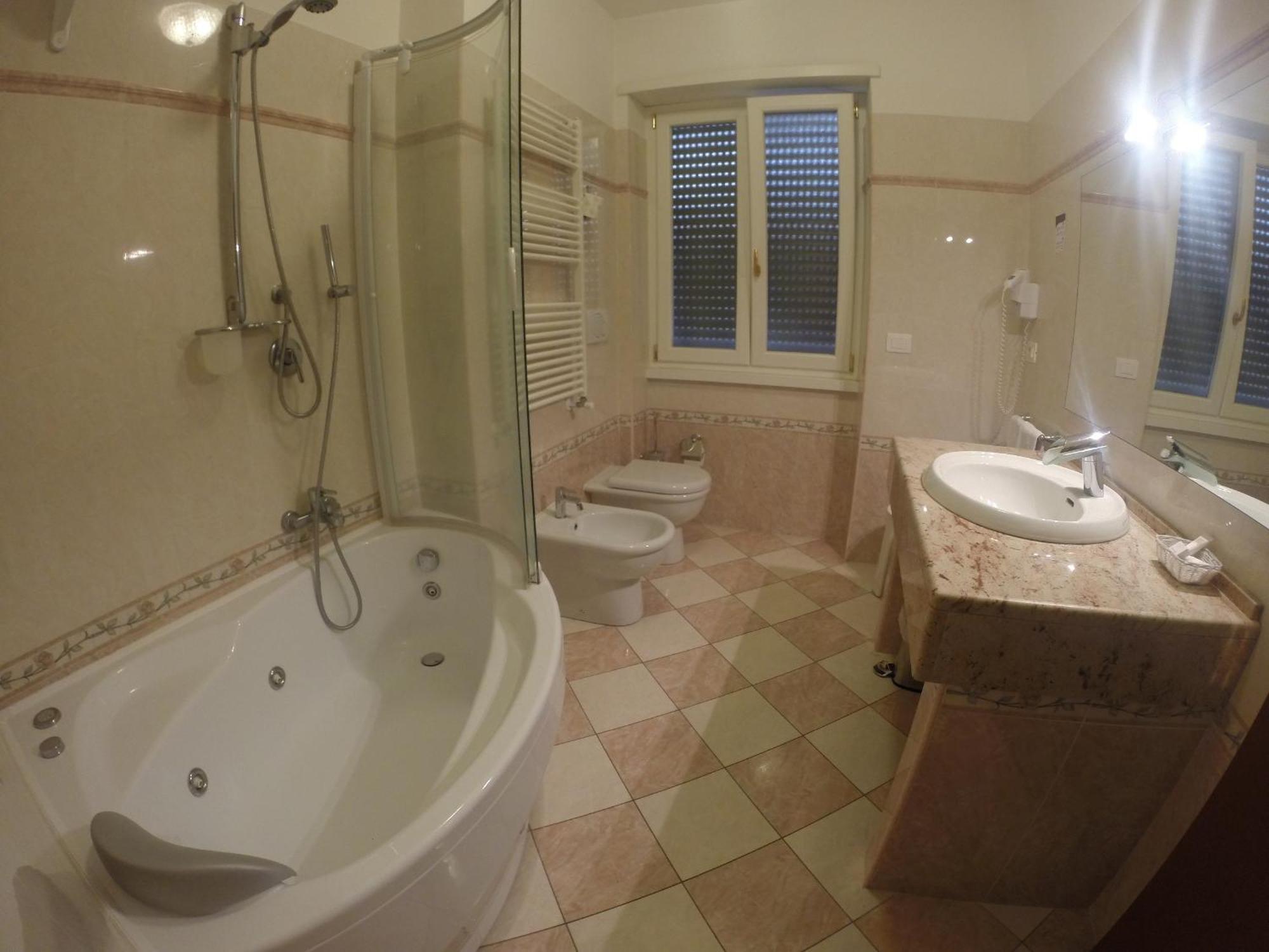 Hotel Aquila Aprilia Pokoj fotografie