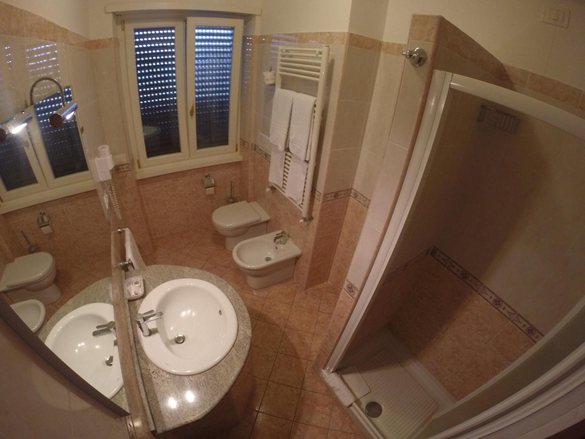 Hotel Aquila Aprilia Pokoj fotografie