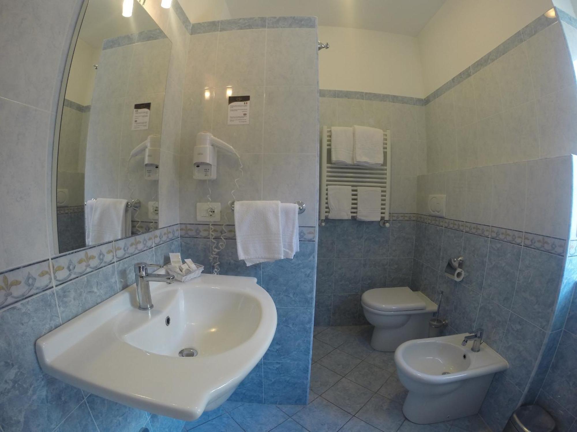 Hotel Aquila Aprilia Pokoj fotografie