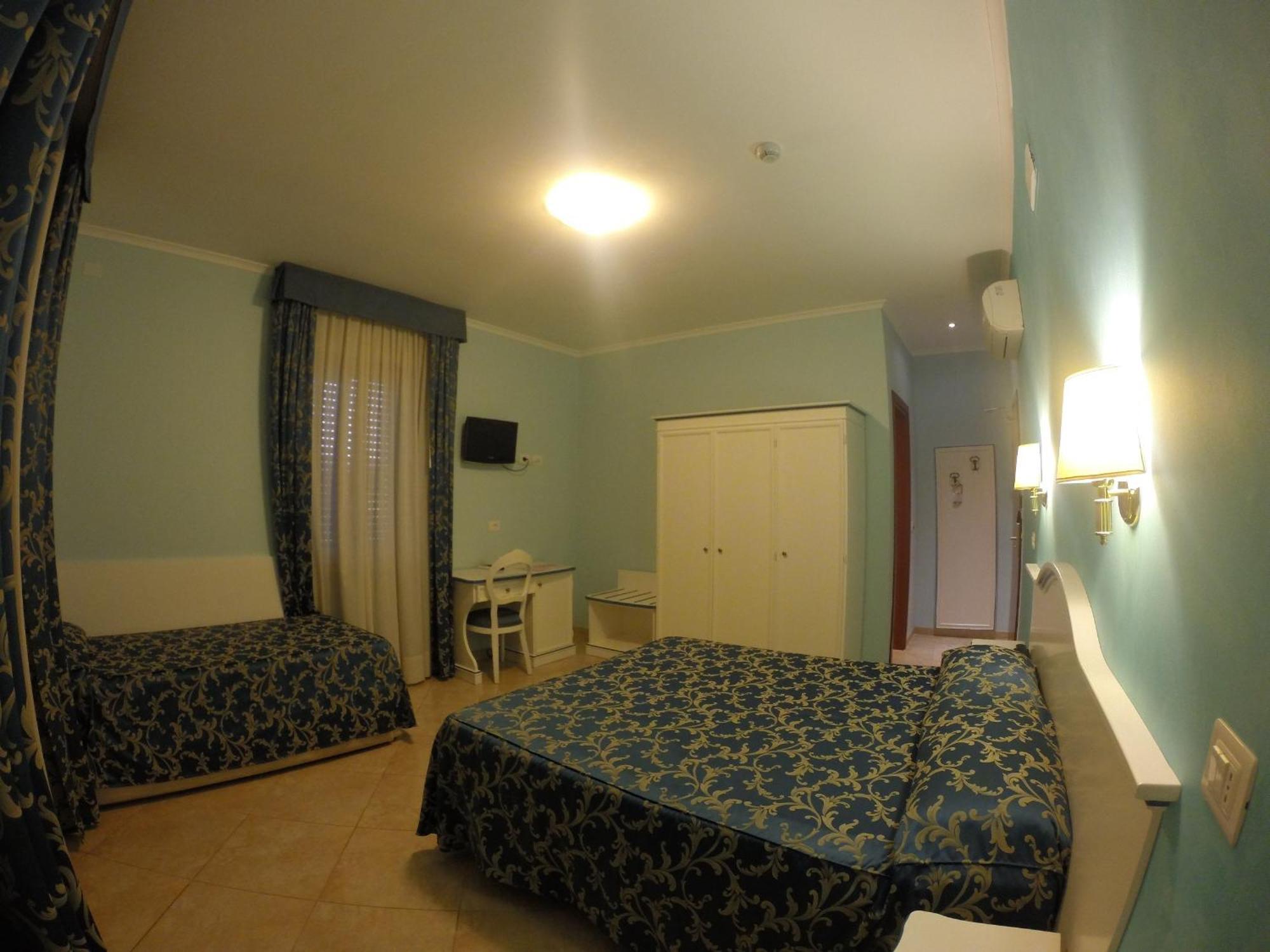 Hotel Aquila Aprilia Pokoj fotografie