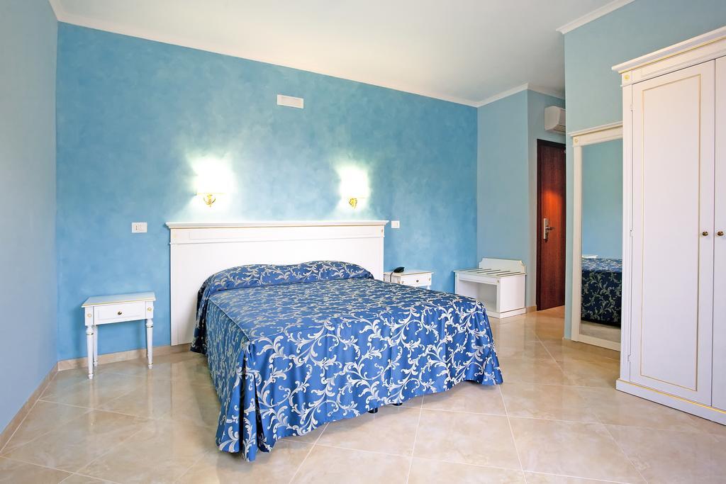Hotel Aquila Aprilia Exteriér fotografie