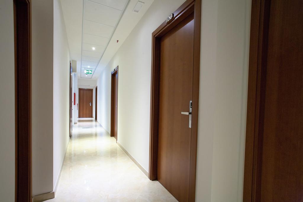 Hotel Aquila Aprilia Exteriér fotografie