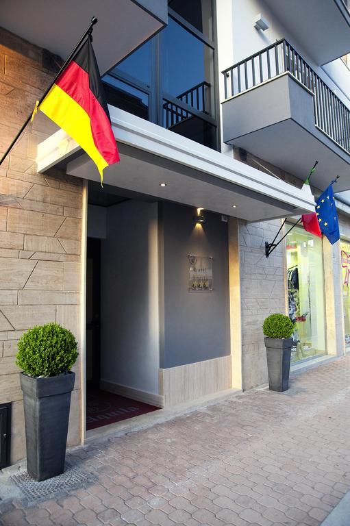 Hotel Aquila Aprilia Exteriér fotografie